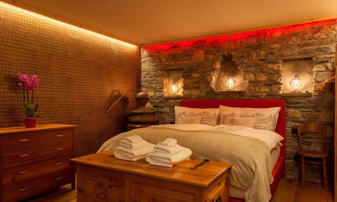 Zermatt Ski Chalet | Schnapskeller