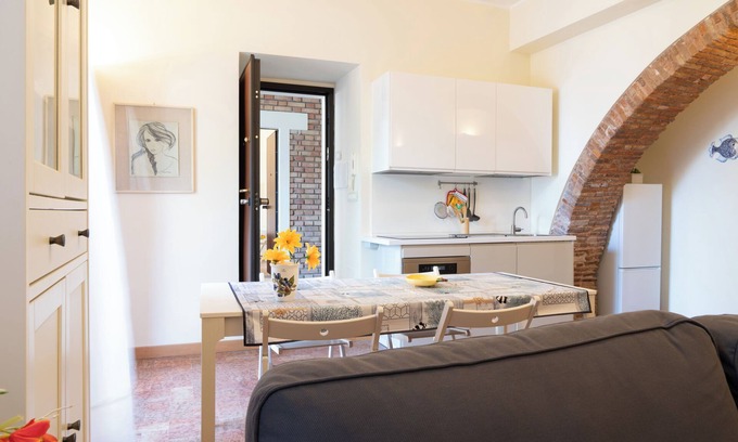 Scilla Apartment | Scilla appartamento marina grande (40mt dal mare) appartamento Filicudi