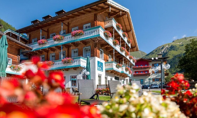 Großdorf Hotel | SCOL Sporthotel Großglockner