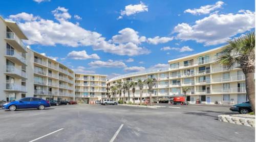 Bostwick Park Hotel | Sea Dip Resort Studios!