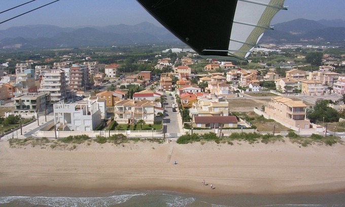 Oliva Apartment | Sea Front Apartment at Oliva Beach. Free Wi-Fi Internet.
