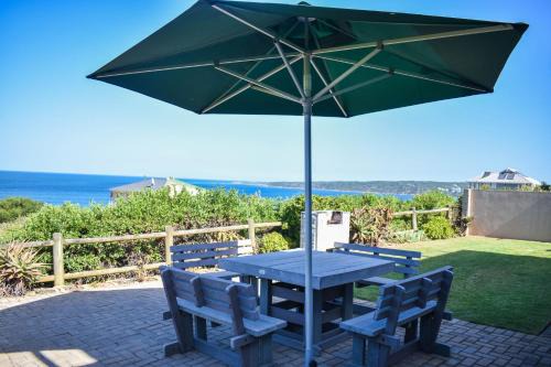 Boggoms Bay Apartment | Sea Gem with a stunning view