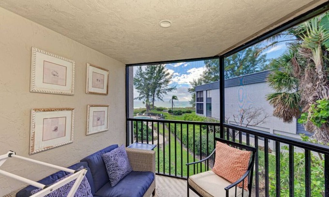 Whitney Beach Condo | Sea Grape Inn #6- Beachfront Property