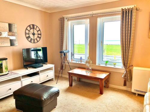 Ardrossan Apartment | Sea View