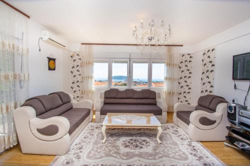 Podmaine Apartment | Sea view Lazi