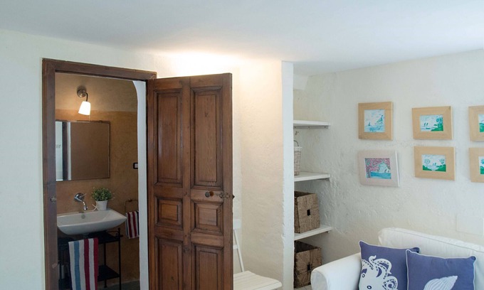 Marina di Novaglie House | Sea view studio apartment just 30 meters from the beach