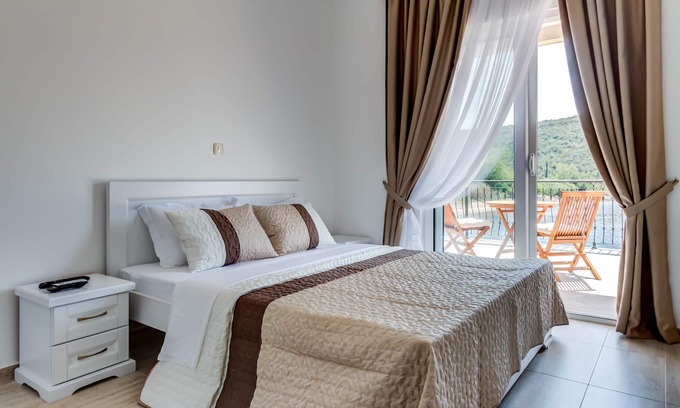 Bigovo Apartment | Sea View Studio With Terrace & Free Parking