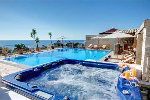 Skala Villa | Sea View Villa Paramonas