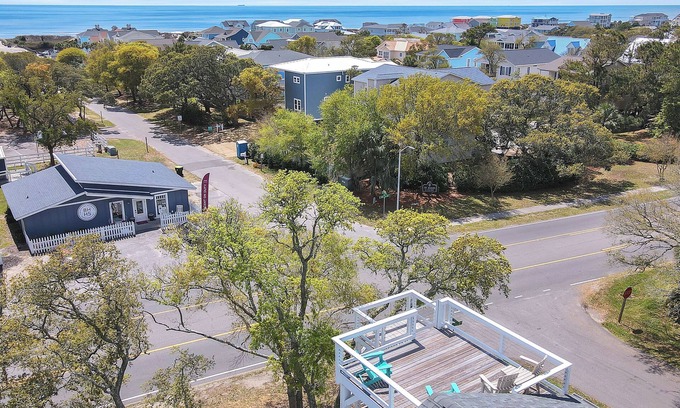 Tranquil Harbour House | Sea You Out There: Coastal Rental Close to the Beach and Local Businesses