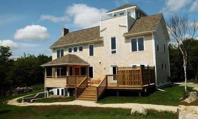 Hunts Point House | Seacrest Tower Vacation Home - Ocean Views, Walk to the Beach!