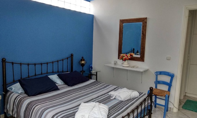 Galaxidi House | Seafarer's Suite - Fully Equipped House in Galaxidi, Phocis, Greece