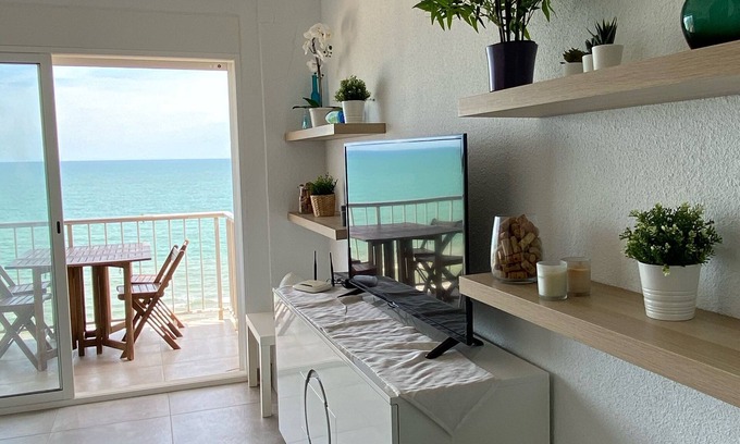 Cullera Apartment | SEAFRONT, 1ERE LINEA, ST ANTONIO DISTRICT. 70 M2 ON THE BEACH
