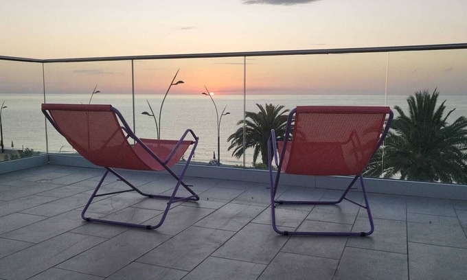 Marina Apartment | Seafront Clear Sunrise - ground floor H&F