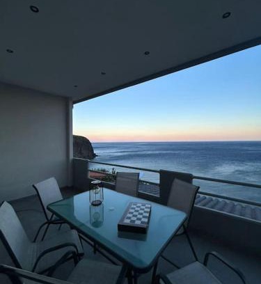 Archanes-Asterousia Apartment | Seafront house with private beach in South Crete