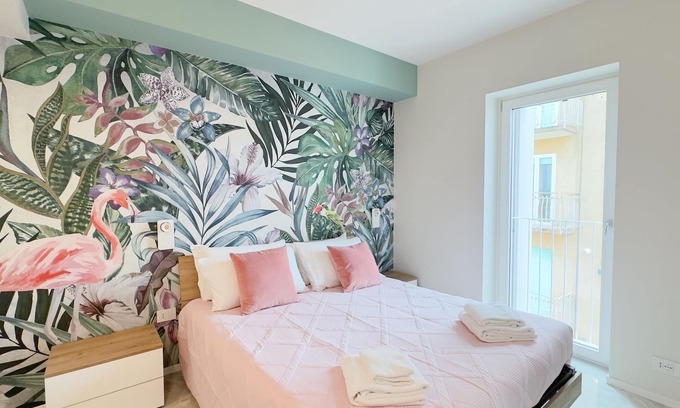 Chioggia Apartment | Seafront Modern Flamingo Suite by Ca-Sa Check