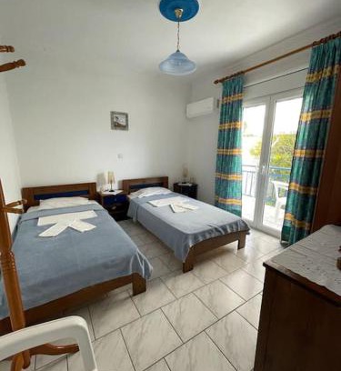 Paralia Agias Fotinis Apartment | Seagulls