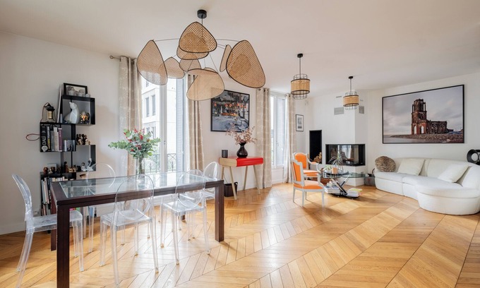 Republique–Point-du-Jour House | Seagull’s House, by Veeve