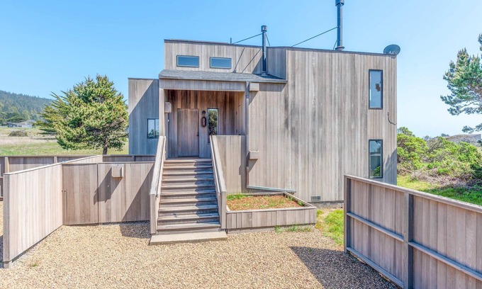 Sea Ranch House | Seal Moor | Ocean Views | Community Pool