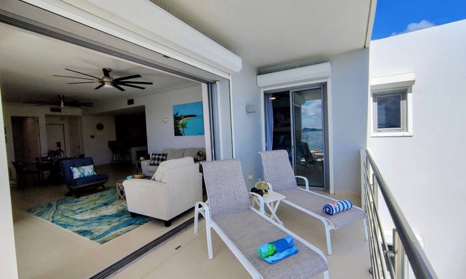 Simpson Bay Condo | ☀️👙Seas the Paradise - 2 Bedroom Penthouse on Simpson Bay Beach!
