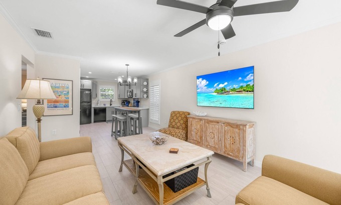 Sanibel Condo | Seashells 24 – Updated Condo with Private Beach Access on Sanibel’s West End