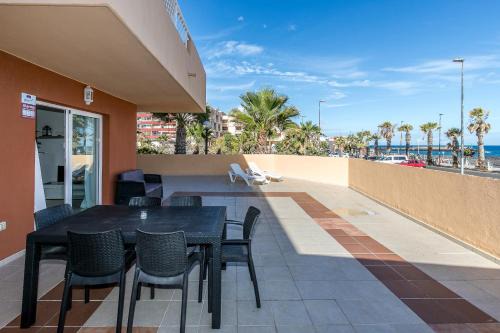 Puerto de Guimar Apartment | Seaside Escape, Pool & Terrace in Puertito Güímar