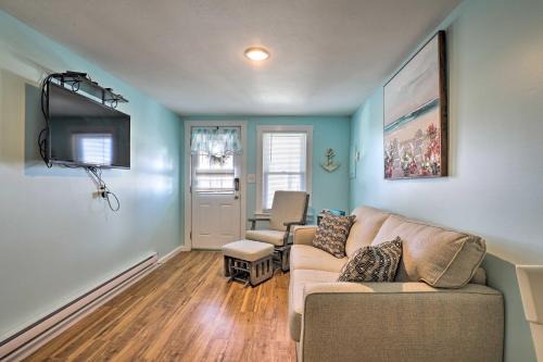 Salisbury Beach Apartment | Seaside Escape with Porch and Direct Beach Access