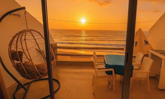 Taghazout Condo | Seaside Group Surf Retreat Direct Beach Access With Kitchen and WiFi Taghazout