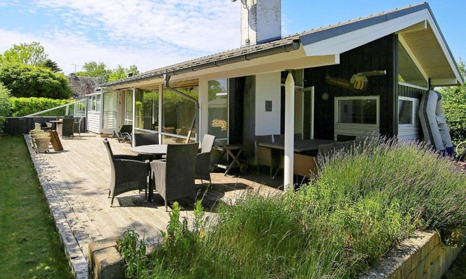 Havnsø House | Seaside Retreat in Havnso-By Traum