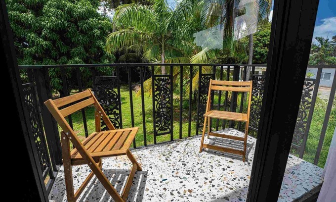 Cerro Gordo Hotel | Seaside Sanctuary: Bright & Airy 2BR by the Beach