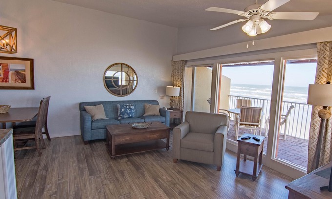 New Smyrna Beach Condo | Seaside Serenity for Families — Beach, Wildlife & Relaxation!