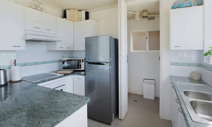 Avoca Beach Apartment | Seaview 4 - Beautiful Views & Linen Supplied