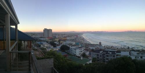 Redhill Apartment | Seaview Apartment in Muizenberg