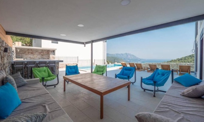 Podostrog Villa | Seaview Villa with pool Vanja