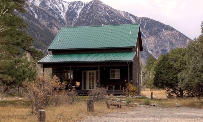 Buena Vista Cabin | Secluded~14er Views~Therapeutic Hot Tub~Brook~Borders USFS 3 sides~Wildlife