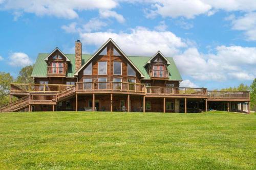 Kedron House | Secluded 18-Acres with Pool Hot Tub Pool Table