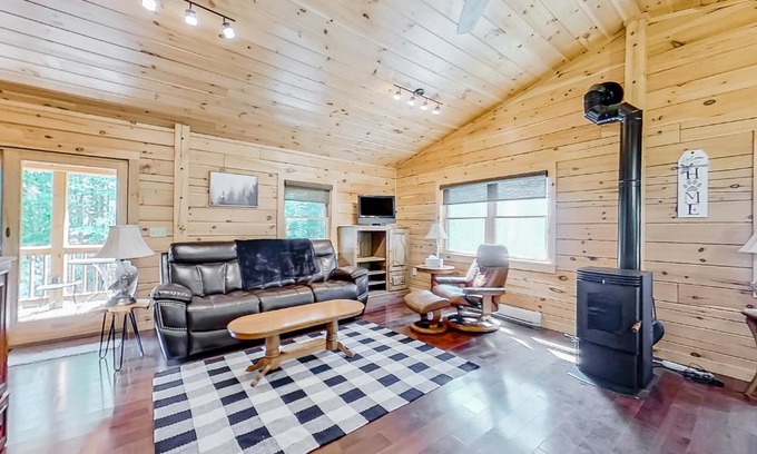 Wevertown House | Secluded Haven - Guest House