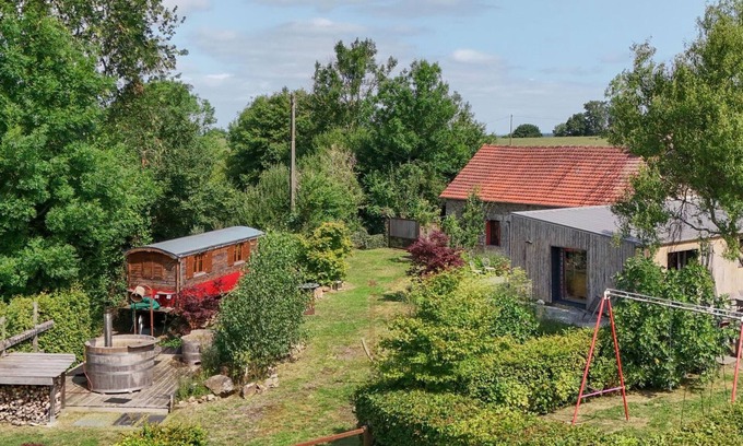 La Lande-de-Goult Cottage | Secluded Retreat with Private Pool, Nordic Spa & Mountain Decor