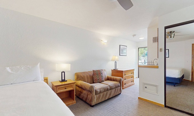 West End Cabin | Second-floor room on Main St - pool & hot tub - walk to lifts, dog-friendly