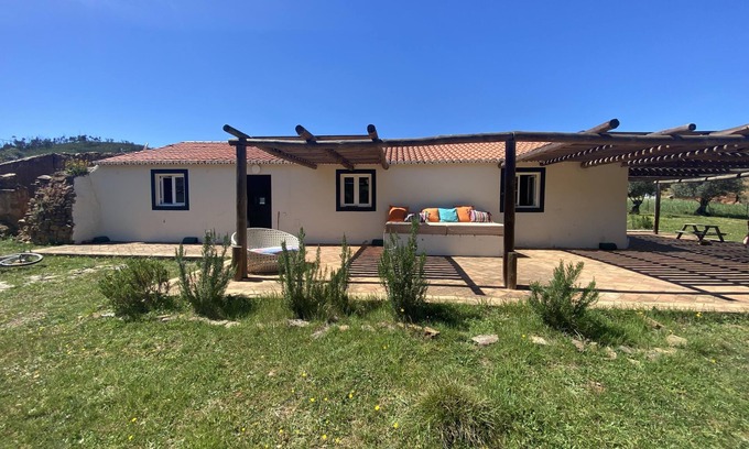 Luzianes Cottage | Secret Garden in an enchanted valley of Deep Alentejo