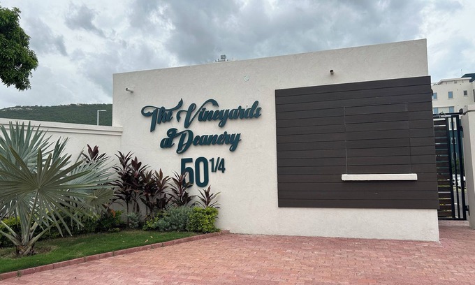 Eden Gardens Apartment | Secret Hideaway