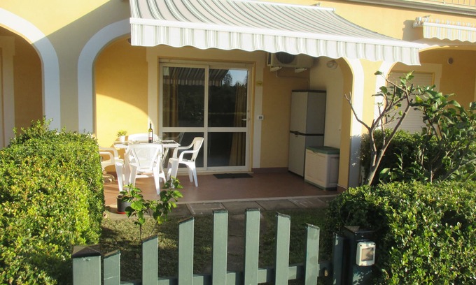 Contrada Difesa II VV Apartment | Secure complex, free WiFi, pool, tennis courts, plus many more facilities.