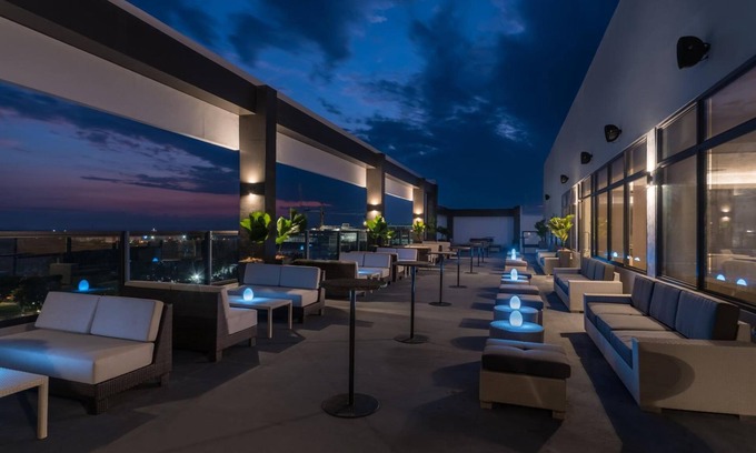 Bacolod Hotel | Seda Capitol Central