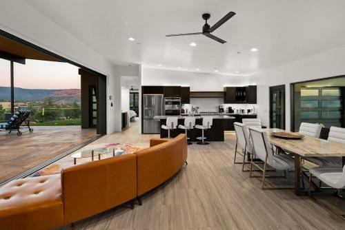West Sedona House | Sedona Shangri-La Estate 5BR Spa Sauna Views
