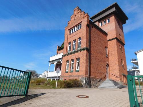 Sassnitz Apartment | Seelotsenstation Sassnitz mit Hafenblick by Unsere Urlaubszeit