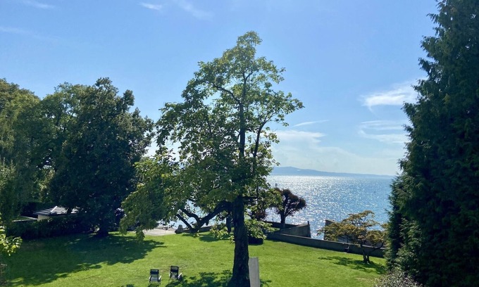 Nonnenhorn Apartment | Seeperle49 vacation apartment - special, stylish with its own beach