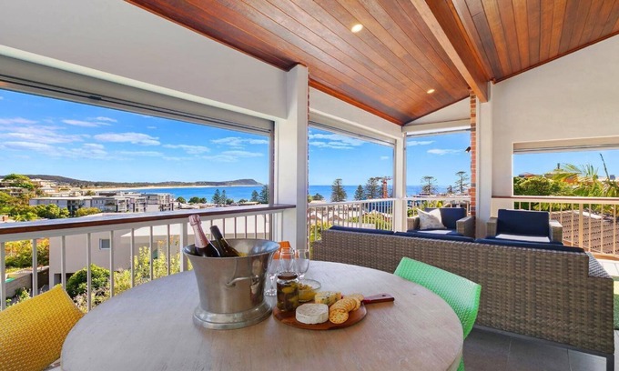 Terrigal House | SEI VADIS | Spa , Ocean Views | Accom Holidays