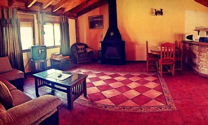 Segura de la Sierra Cottage | Self catering Cortijo El Pino for 4 people