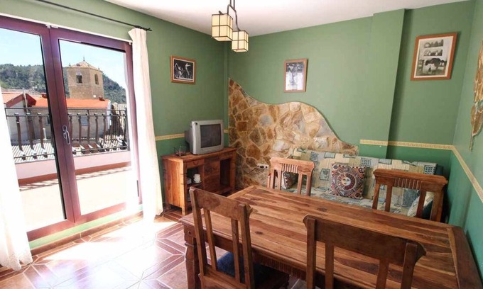 Enguidanos Apartment | Self catering El Rincon de Piedra for 4 people