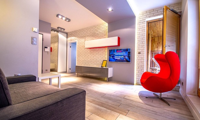 City Centre Apartment | Self Check-in; Design 2 rooms Apt; near Main Station and Main Square. Balcony.