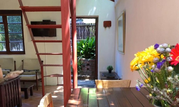 Newlands Apartment | Self-contained, secure, well equipped, Wifi, cottage Newlands
